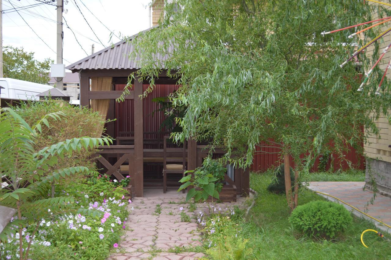 Guest House Svetlana Astrakhan Exterior photo